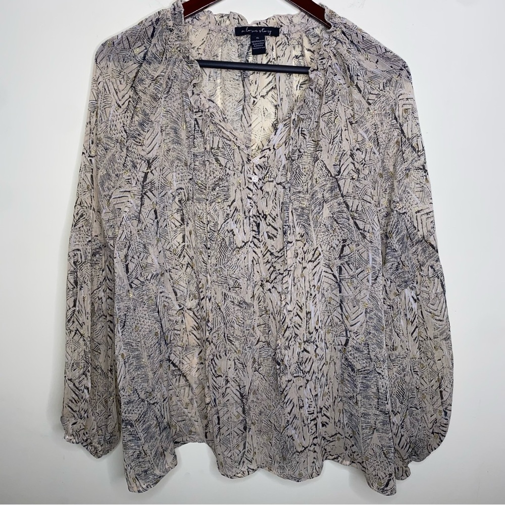 A love Story Size XL Cream Gold and Black Sheer Pullover Long Sleeve Top